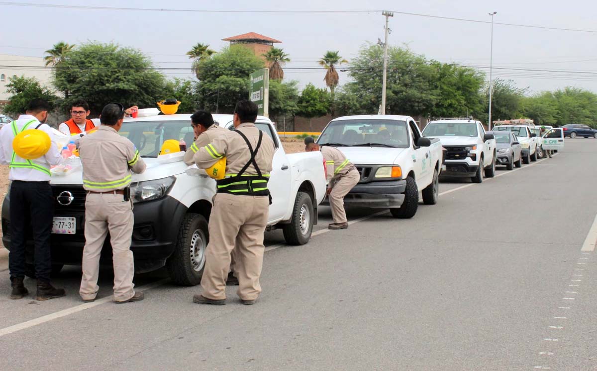 Operativo de CFE para retirar diablitos. l Roberto Amaya