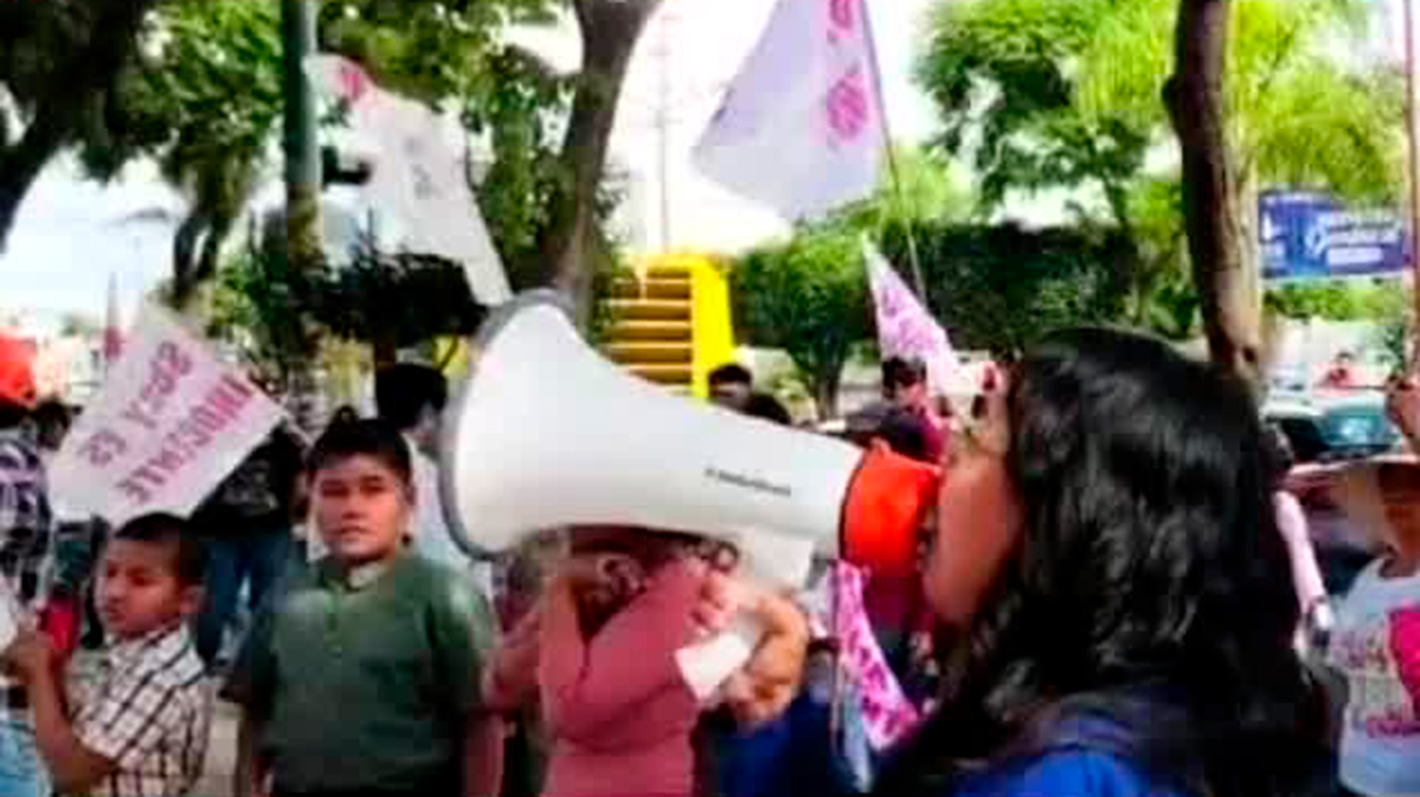 En Puebla, exigen justicia para Susana y su familia, quienes fueron detenidos por una denuncia falsa
