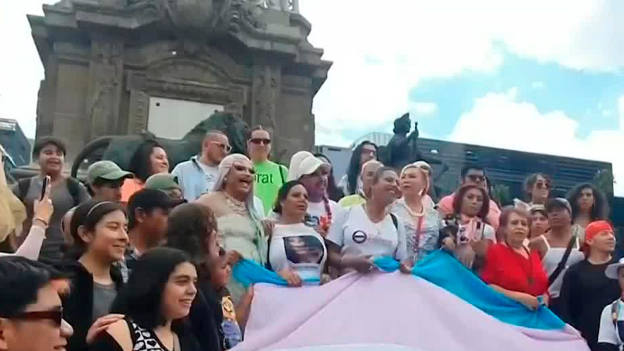 En CdMx, colectivos celebran que el Congreso aprobó la Ley 'Paola Buenrostro'