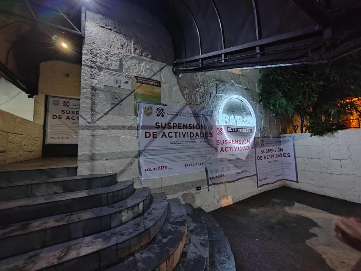 Clausuran Bar 27 Coyoacán.