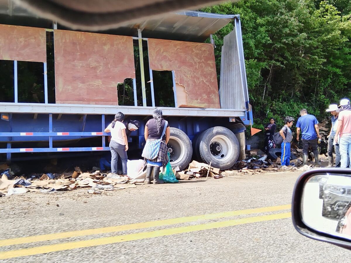 Tráiler de cervezas vuelva en Chiapas.