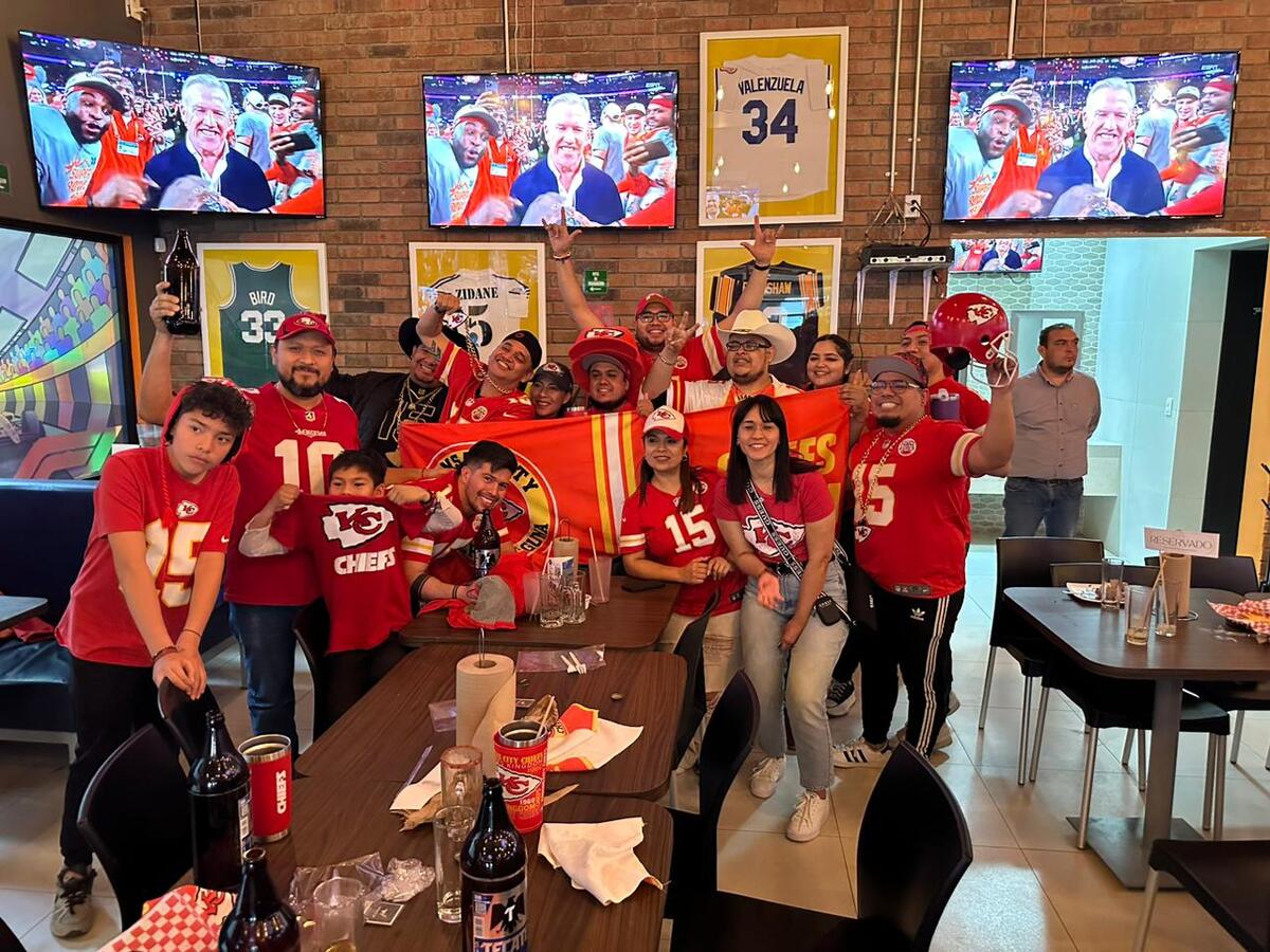 Aficionados a los Kansas City en Torreón, Coahuila. | Especial