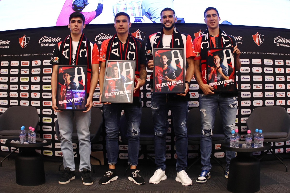 Atlas presenta a sus cuatro refuerzos previo al viaje a EU para disputar la Leagues Cup (Imago 7)