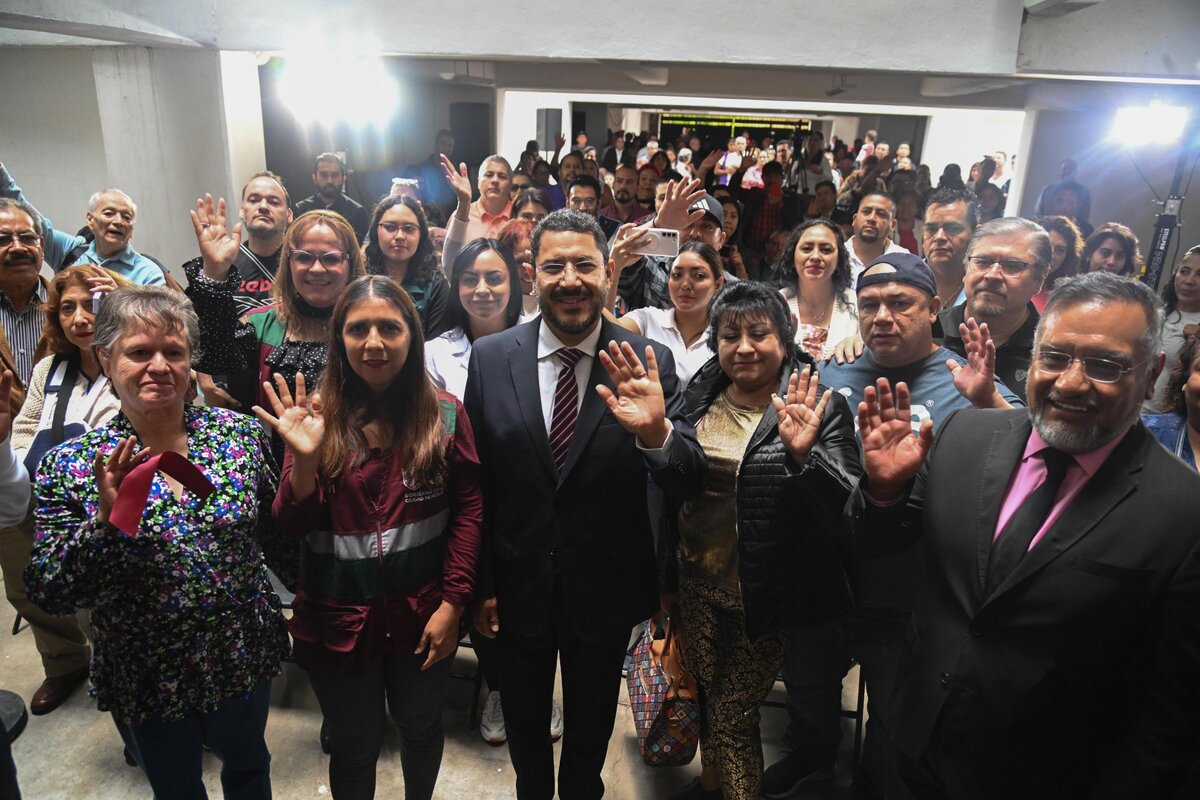 Batres entregó la unidad habitacional “Primera Privada Benito Juárez 11.
