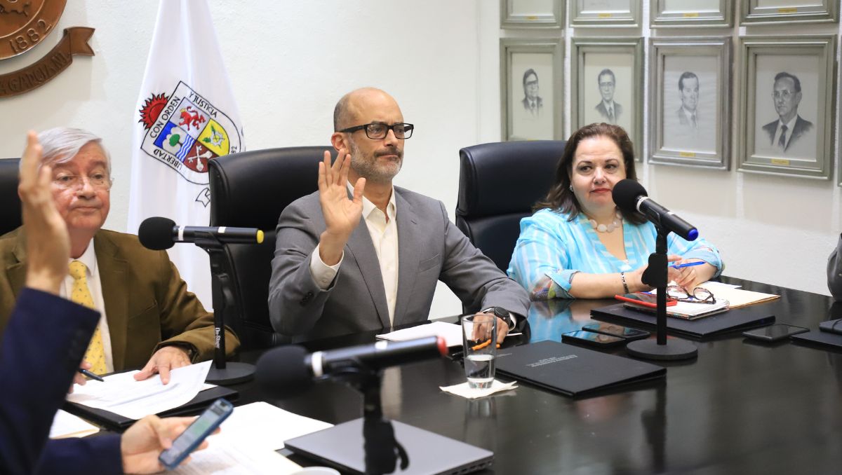 La Dirección General de Comunicación Social municipal indicó que el nombramiento de Toscano no lo hizo el alcalde. Leonel Rocha