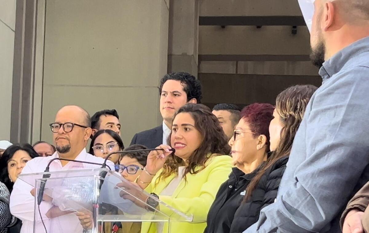 Catalina Monreal pide nulidad de elecciones en Cuauhtémoc. (Foto: Armando Martínez)