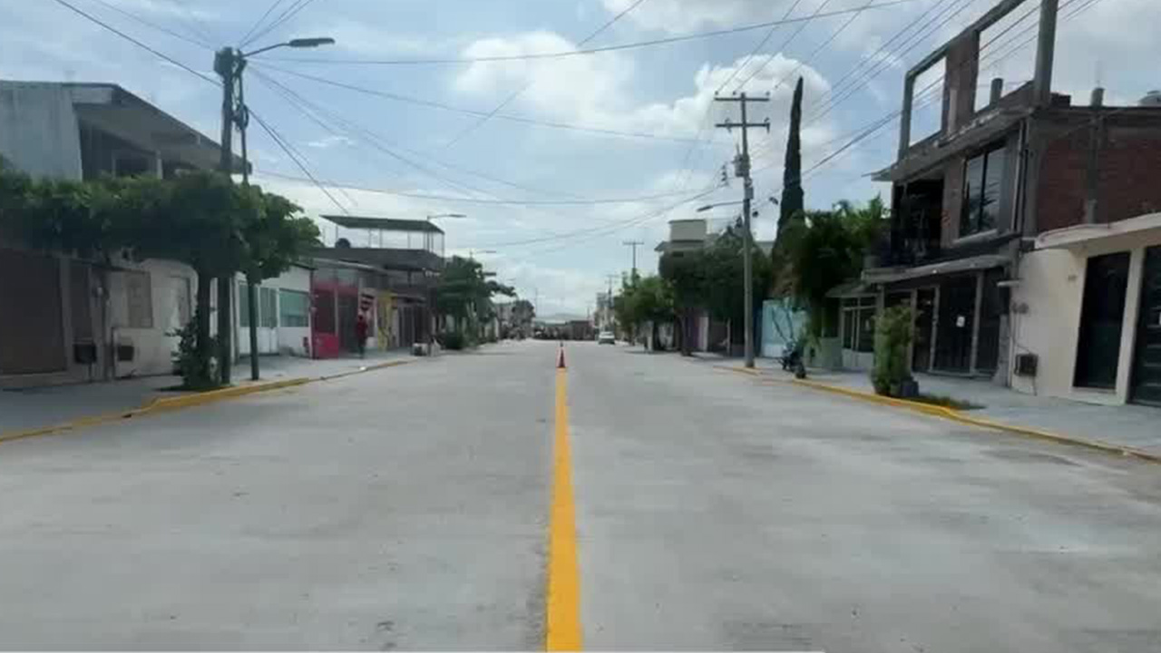 Gobernador de Chiapas inaugura pavimentación en Tuxtla Gutiérrez con una inversión de 13 mdp