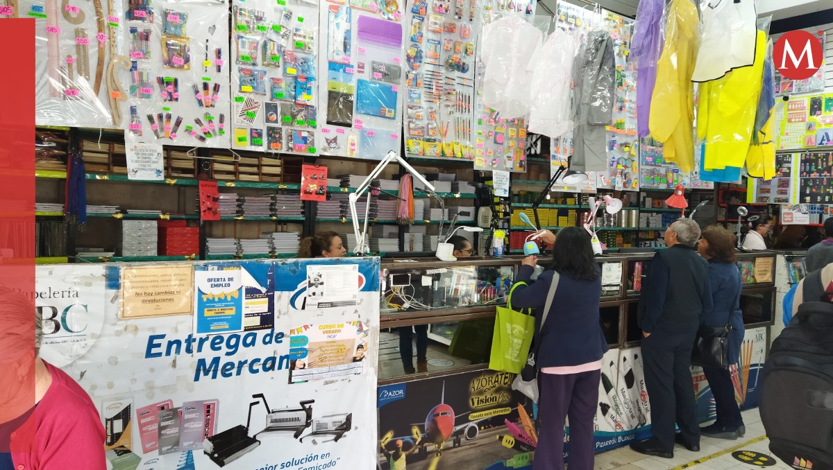 La lista de útiles escolares 'económicos' representa un gasto de poco más de 861 pesos. Foto: (Alondra Ávila)