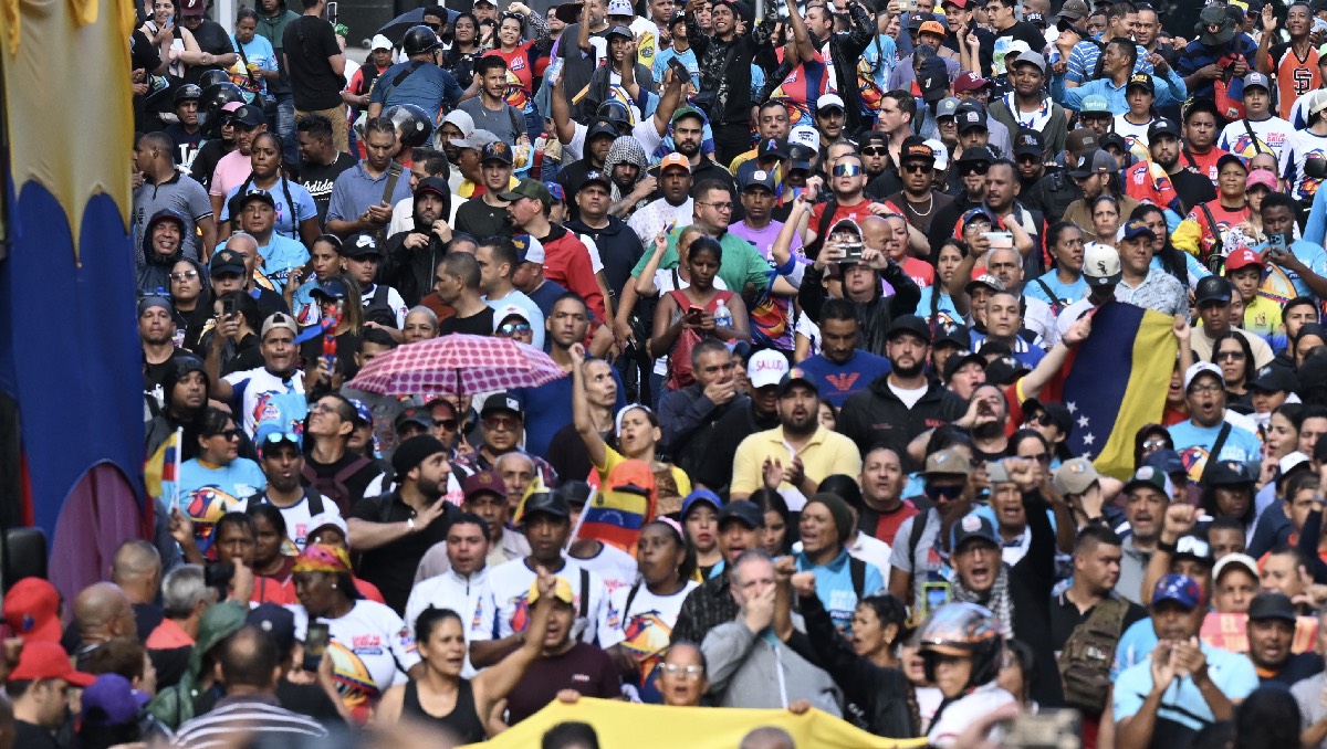 Manifestaciones por supuesto fraude electoral terminan en violencia y arrestos