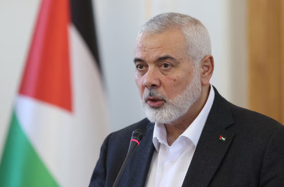 El máximo líder del grupo palestino Hamas, Ismail Haniyeh, en una conferencia de prensa en Teherán, Irán, el 26 de marzo de 2024 | Foto: Reuters
