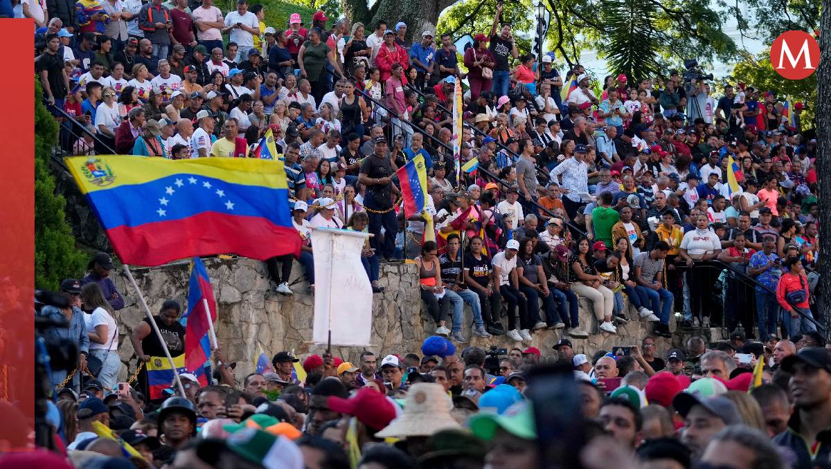Seguidores del gobierno se concentran en apoyo a la reelección del presidente Nicolás Maduro. | AP