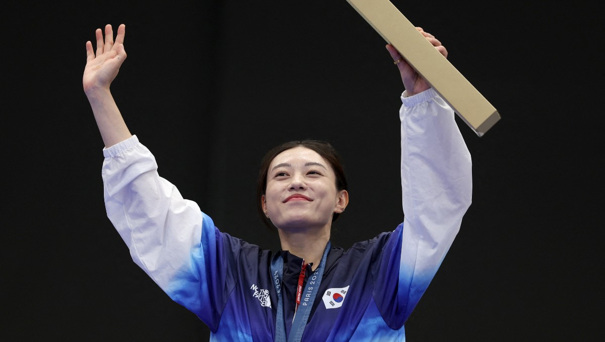 Tiradora Kim Ye-ji de Corea del Sur se roba los reflectores en París 2024 (AFP)