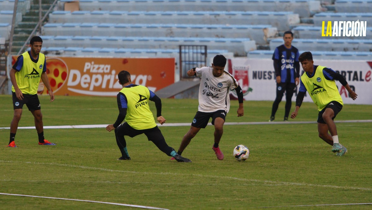 Entrenamiento de la Jaiba Brava del Tampico Madero.