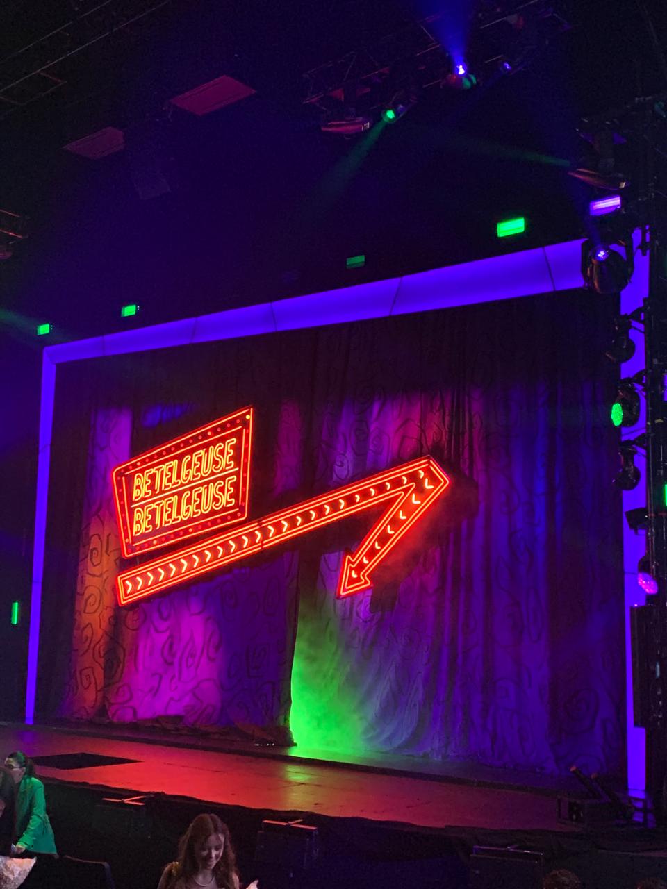 El escenario del CCT1 listo para Beetlejuice, el musical | Alejandro Membrillo
