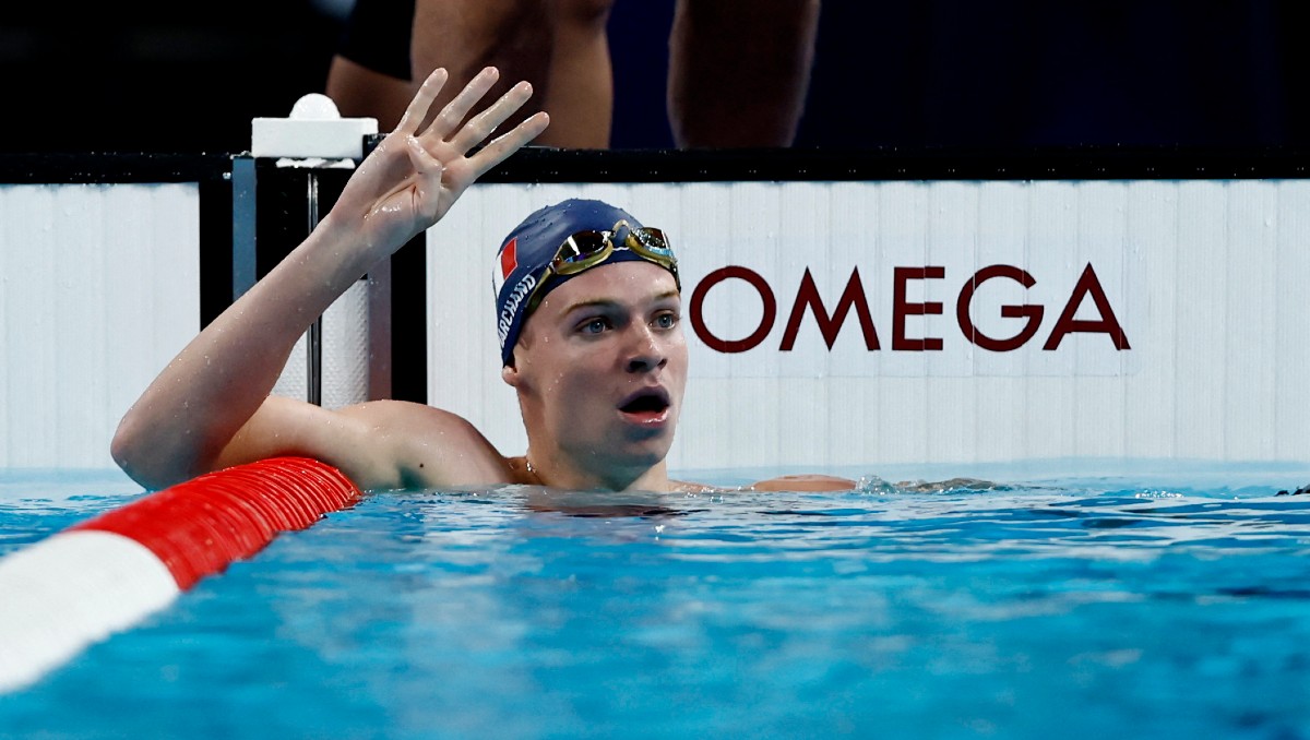 Leon Marchand cosecha su cuarta medalla de oro en París 2024 en 200m estilos (Reuters)