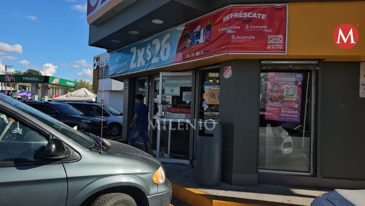 Tiendas Oxxo en Nuevo Laredo ya están abiertas. (Lucía Cisneros)