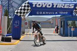 Mauri Herrera, primero en cruzar-meta del-Rally Coahuila 1000