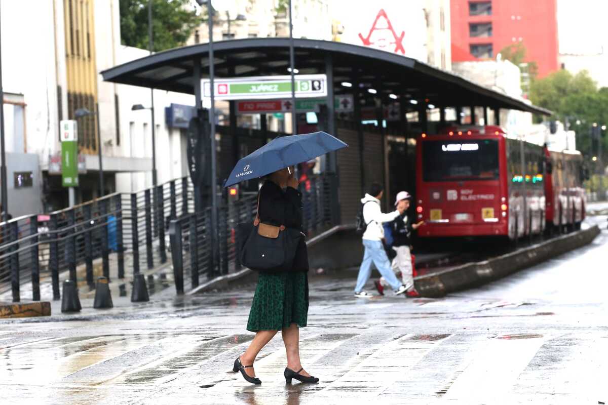 Activan alerta amarilla por lluvias fuertes en CdMx este domingo 4 de agosto.