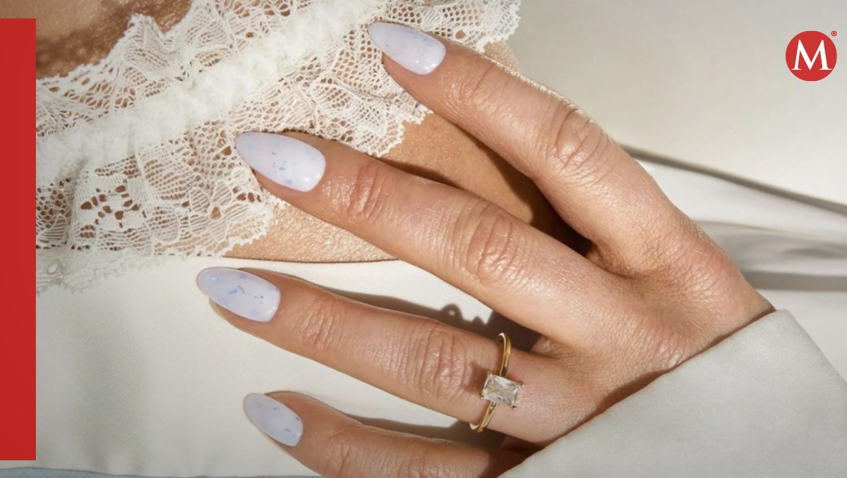 Anillo de compromiso de Ángela Aguilar | X
