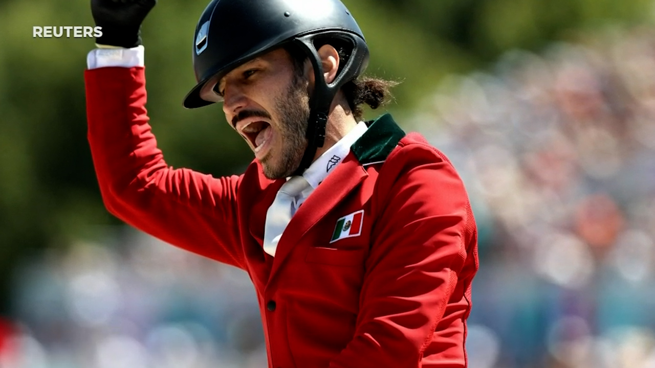 ¡Quiere medalla! Andrés Azcárraga se mete a la final de salto ecuestre individual en París 2024
