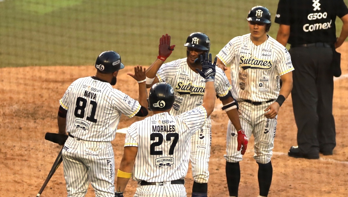 Sultanes de Monterrey toma ventaja en la serie ante Rieleros en los playoffs de la LMB (Roberto Alanís)
