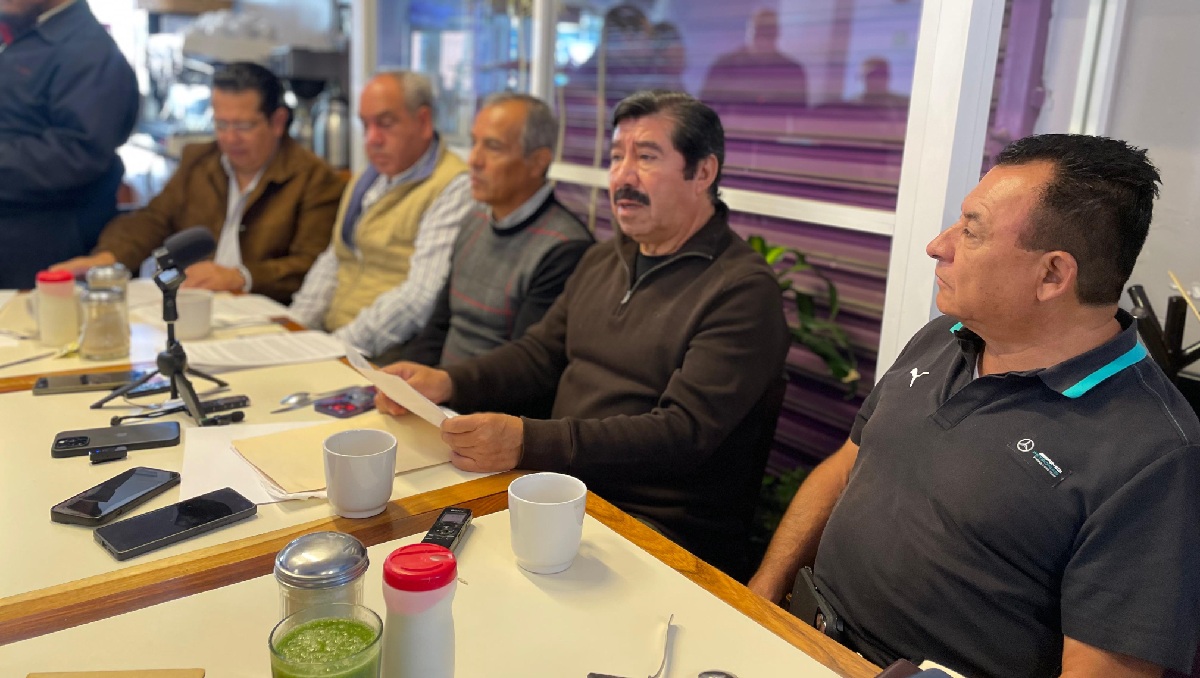 Asociación de Comerciantes se pronuncia en contra de ciclovía de Isidro Fabela. Foto: (Especial)