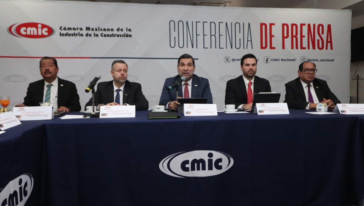 La Cámara Mexicana de la Industria de la Construcción (CMIC), en conferencia de prensa. Foto: (Especial)