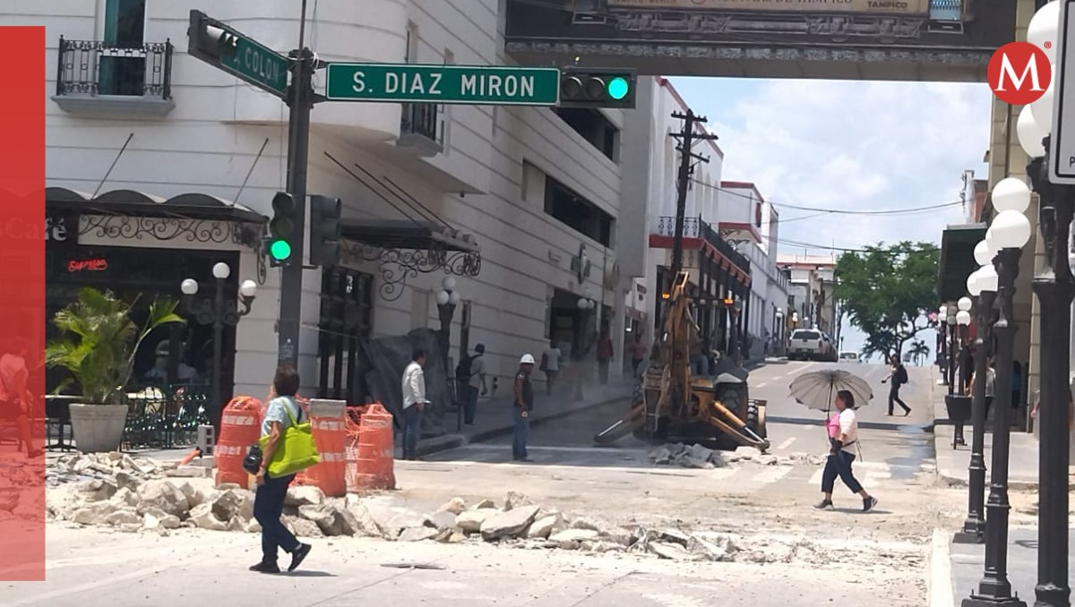 Cierran calle Colón por obra de peatonal en el centro de Tampico. | Jesús Alberto García