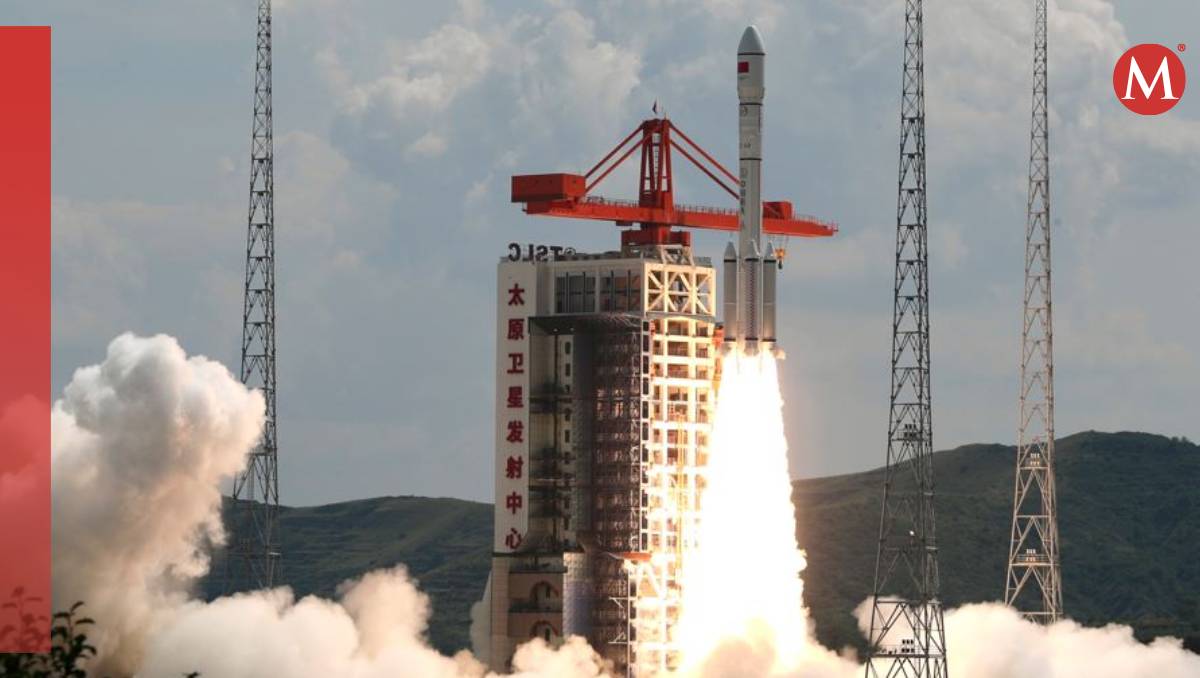 Un cohete Long March-6 que transporta 18 satélites  despega del Centro de Lanzamiento Taiyuan, en el norte de China (Xinhua vía AP)