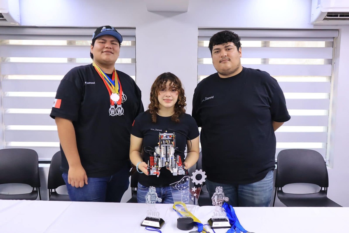 Tres jóvenes de Nogales, Sonora, representarán a México en la Olimpiada Mundial de Robótica en Italia. | Especial