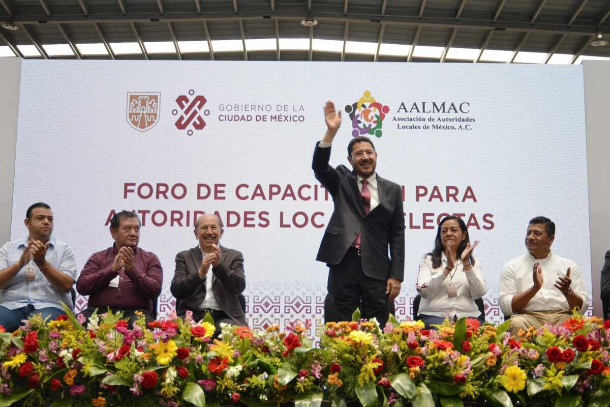 Martí Batres hizo un llamado al Congreso capitalino para votar a favor de su reforma en materia de vivienda.  (Foto: @martibatres)