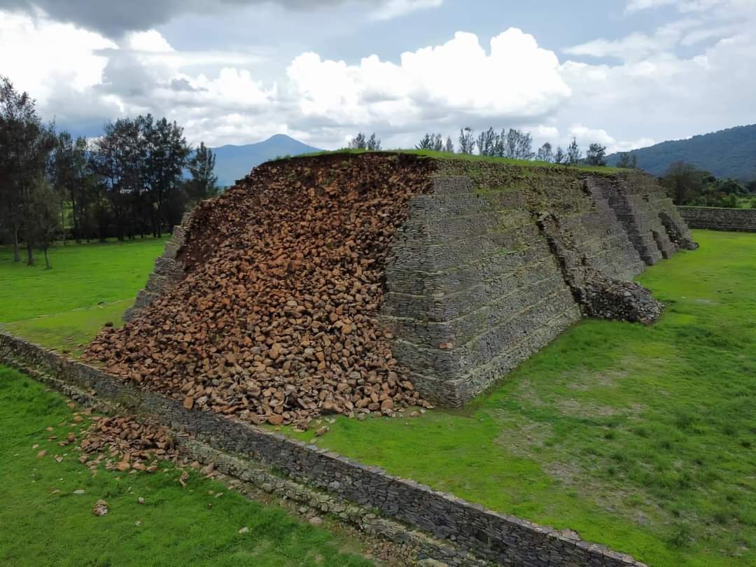LA pirámide sedió a la lluvias | Especial