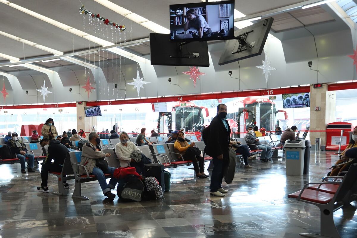 La Profeco auxilia a los pasajeros a solicitar un reembolso.