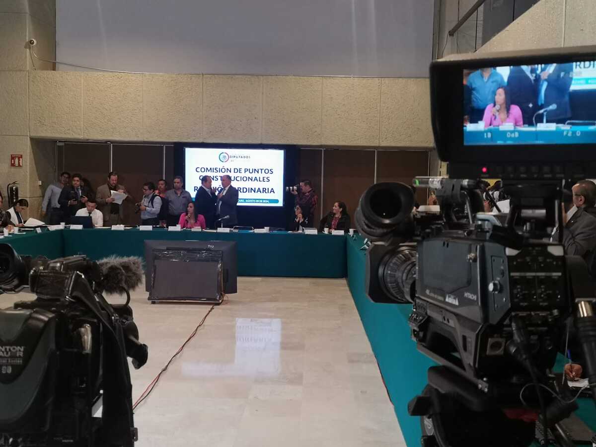 La Comisión de Puntos Constitucionales de la Cámara de Diputados aprobó por unanimidad la reforma al artículo 2.