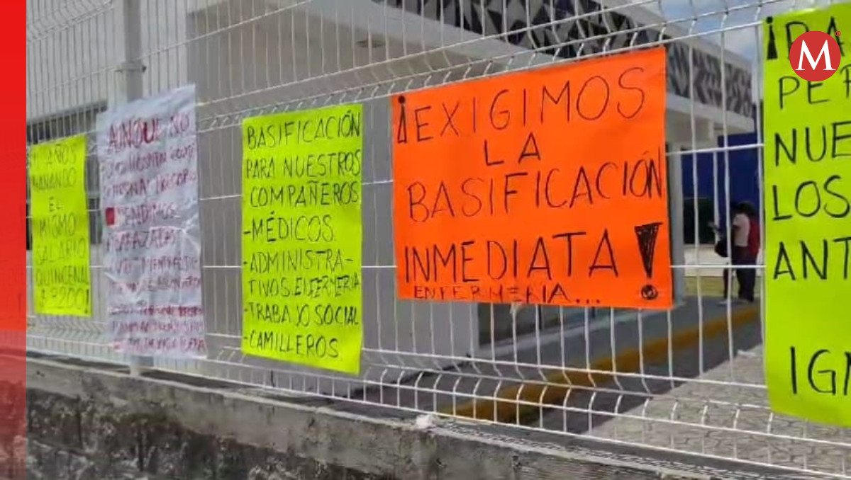 Enfermeros se manifiestan en Hospital de la Mujer en Tehuacán, Puebla | Especial