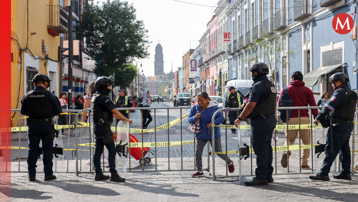Realizan operativo contra ambulantes en el Centro Histórico de Puebla | EsImagen
