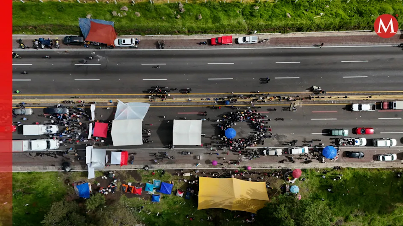 Suman más de 72 horas de protesta de ejidatarios en la autopista México-Puebla