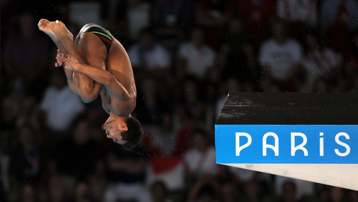 Kevin Berlín en semifinal de clavados en plataforma de 10m (Reuters)