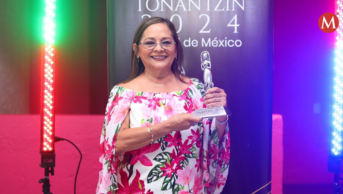 Rossy Luque de Martínez recibe el Premio Internacional Tonantzin 2024