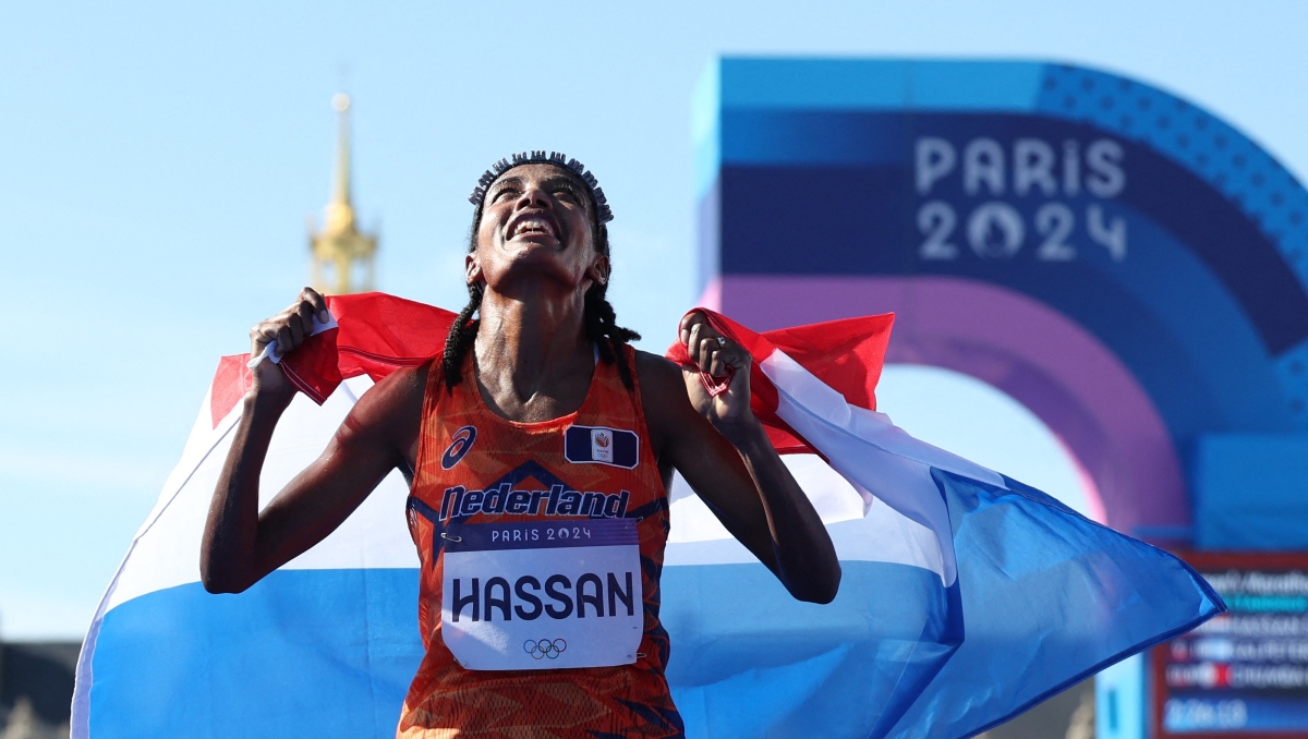 Sifan Hassan, medalla de oro con récord olímpico en el Maratón de París 2024 (Reuters)