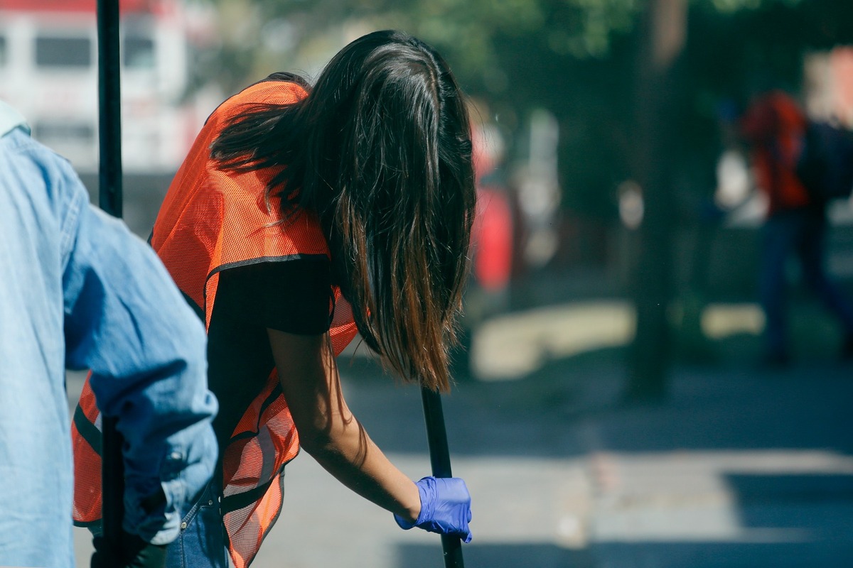 Servicio comunitario en jóvenes. | Rolando Riestra