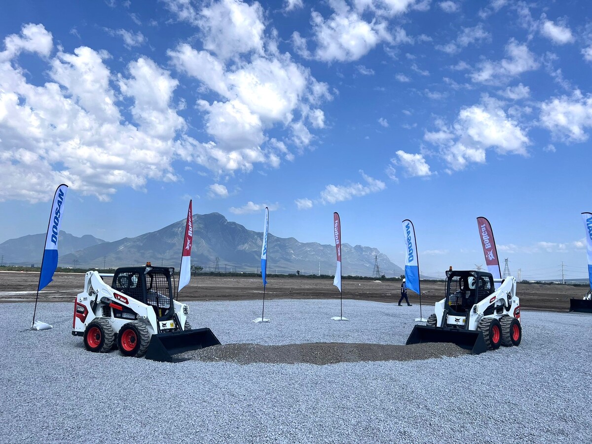 Anuncian 15 nuevos parques industriales en Nuevo León.