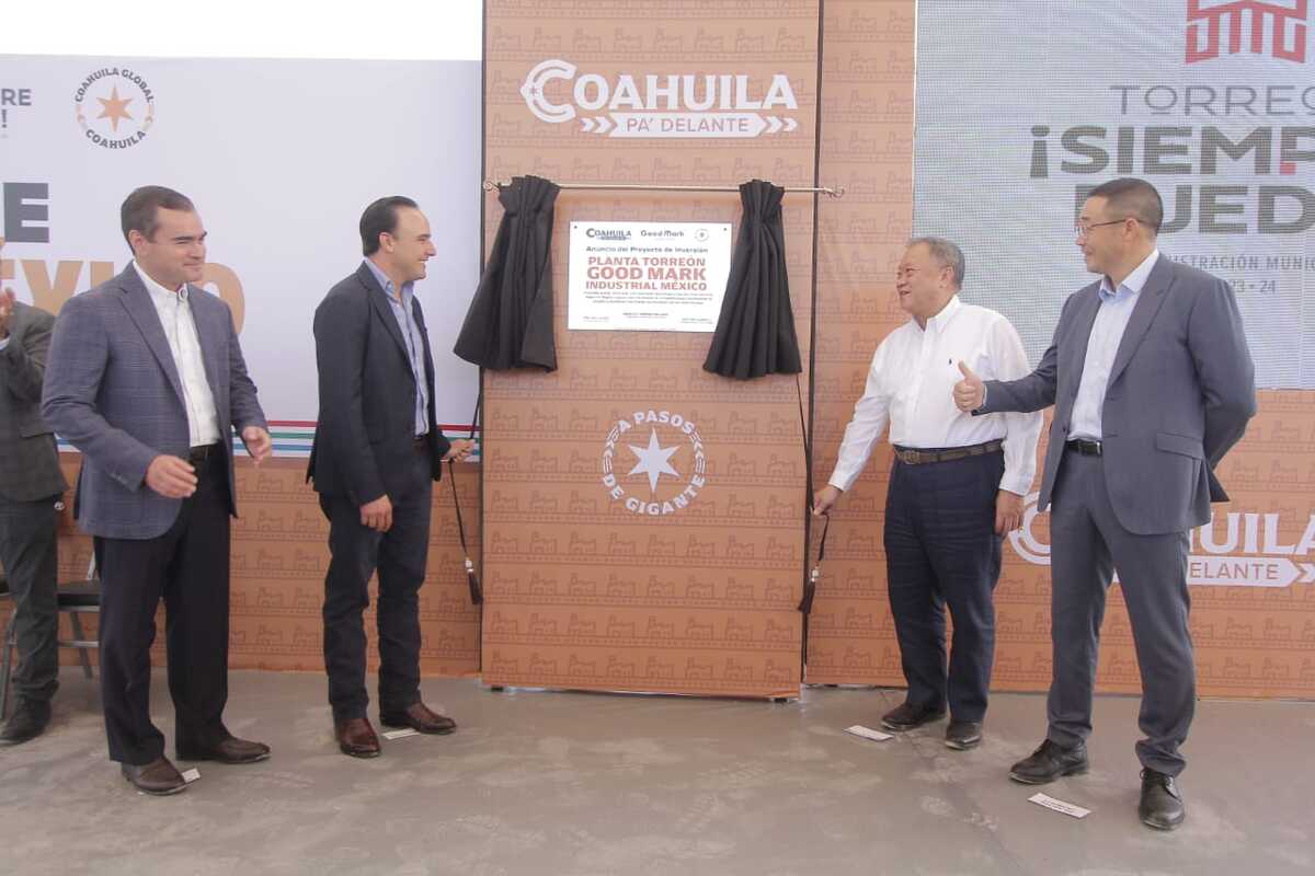 Se develó una placa conmemorativa del anuncio de este proyecto de inversión. | Manuel Guadarrama