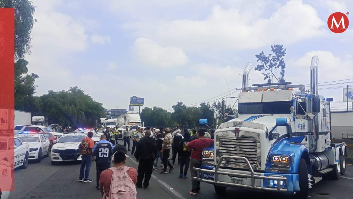 Detonaciones de fuego por parte de la Guardia Nacional en la México-Querétaro para retirar a grupo de guyeros. | Foto: Fernando Cruz