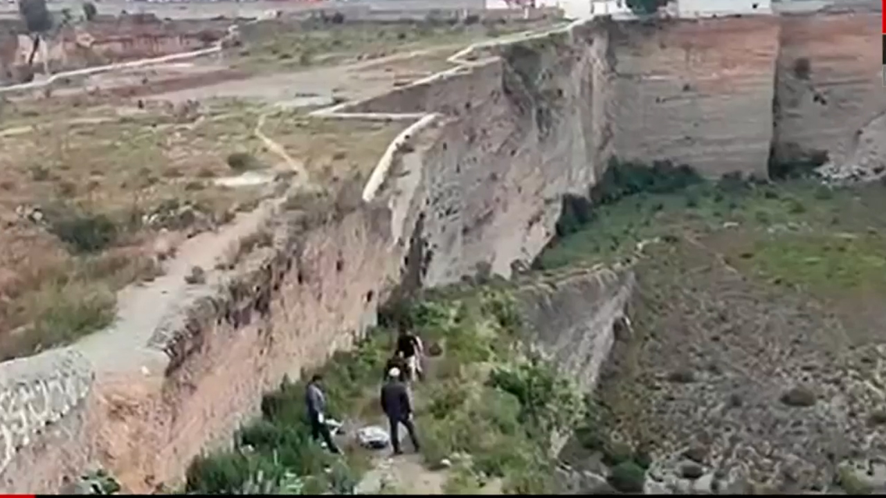 Hallan cuerpo de mujer al fondo de una cañada en Tulancingo, Hidalgo