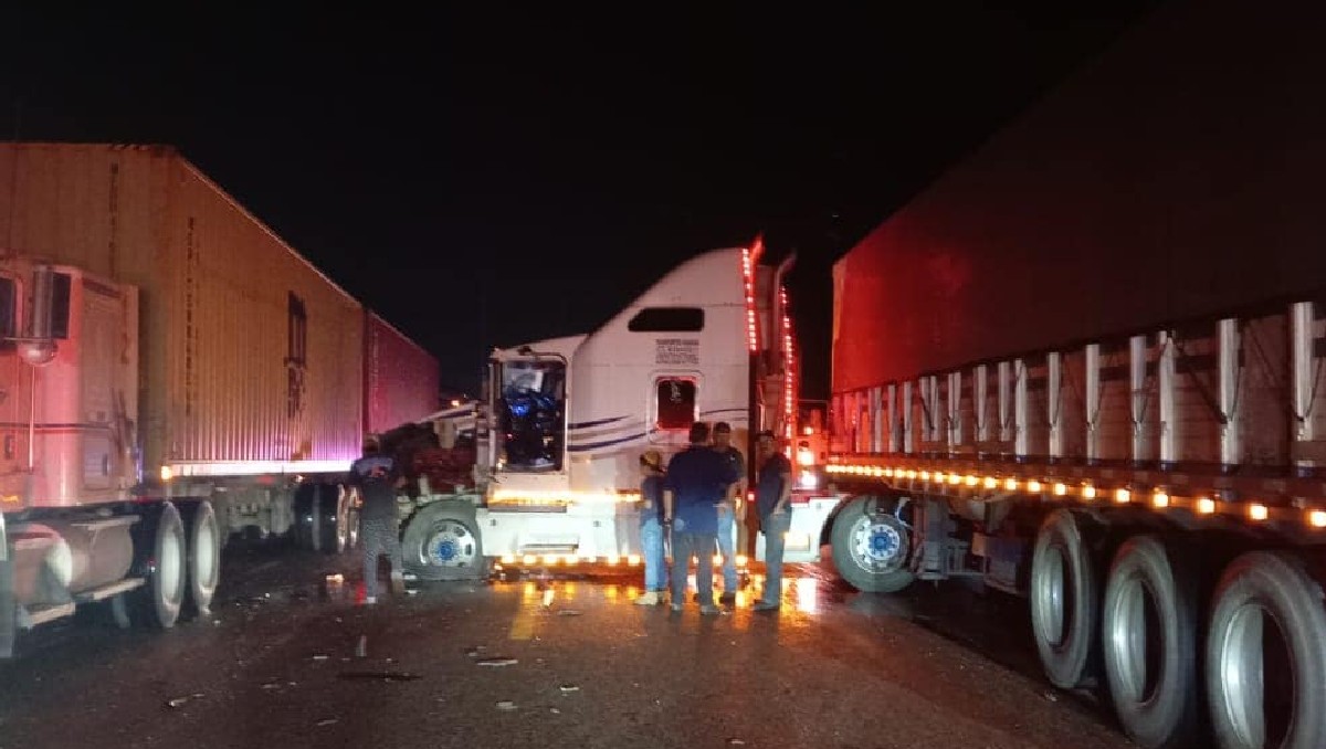 Accidente en carretera Tula-San Luis Potosí. (SSP)