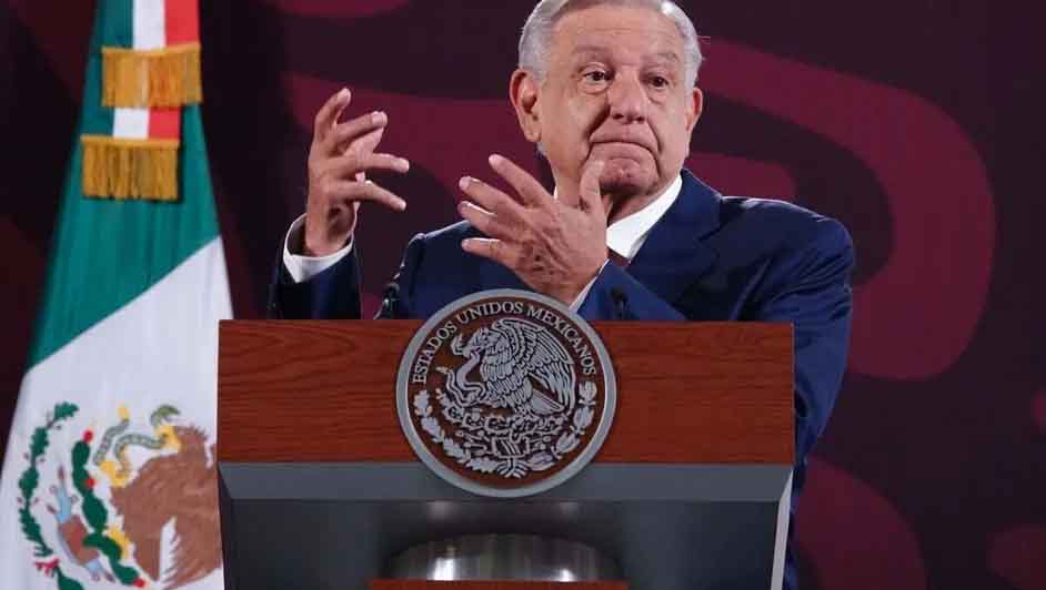 AMLO acusa venganza de Maru Campos y César Duarte en arresto de Javier Corral