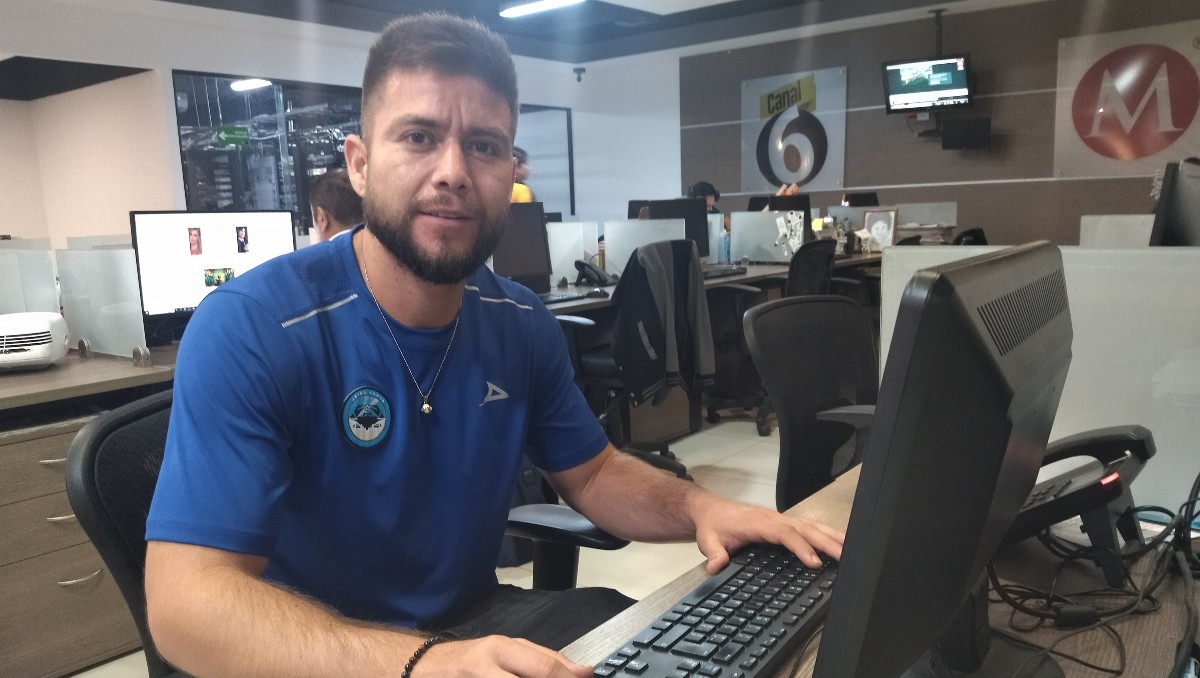 Edson García, defensor de la Jaiba Brava, visitó la redacción de MILENIO-Multimedios. (Víctor Durán)