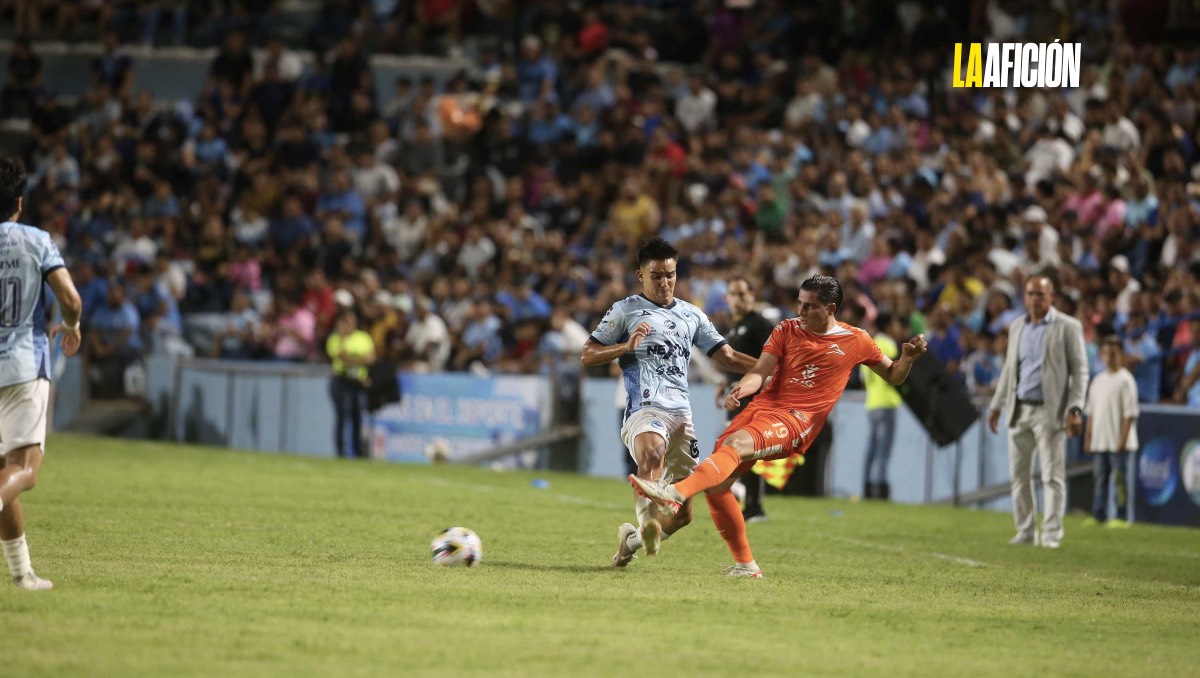 Jaiba Brava y Correcaminos se enfrentan en el Estadio Tamaulipas. (Yazmín Sánchez)