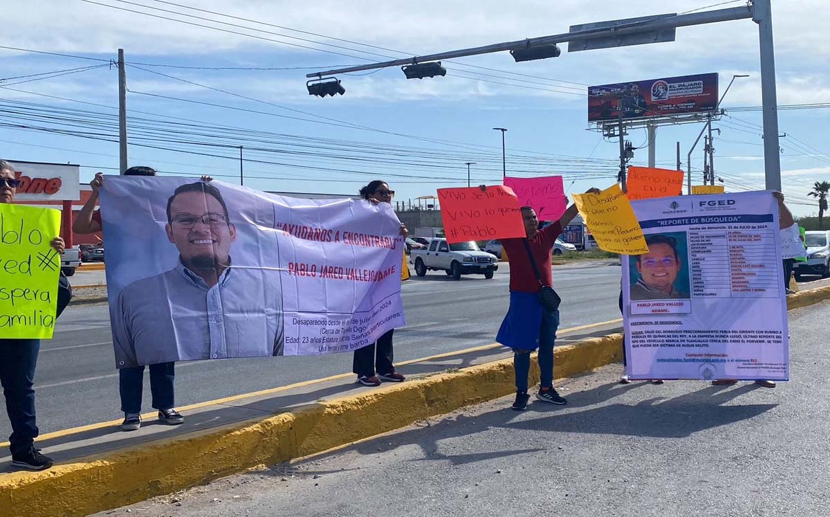 Manifestación por Pablo Jared afuera de XI Región Militar. l Especial